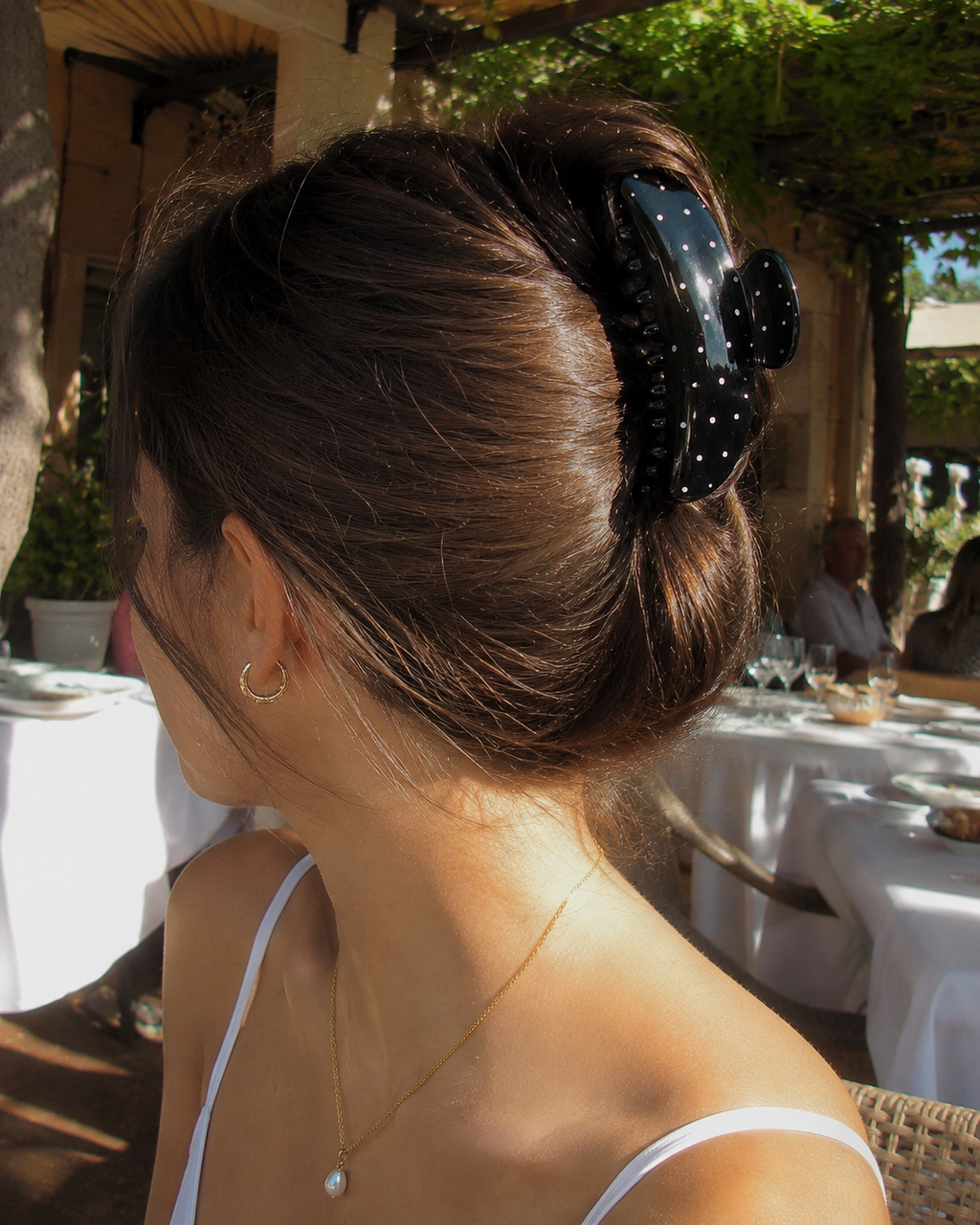 polka noir clip